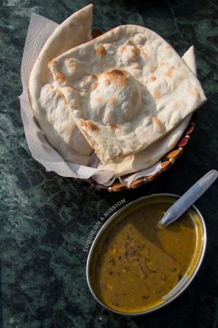 naan-and-bhat